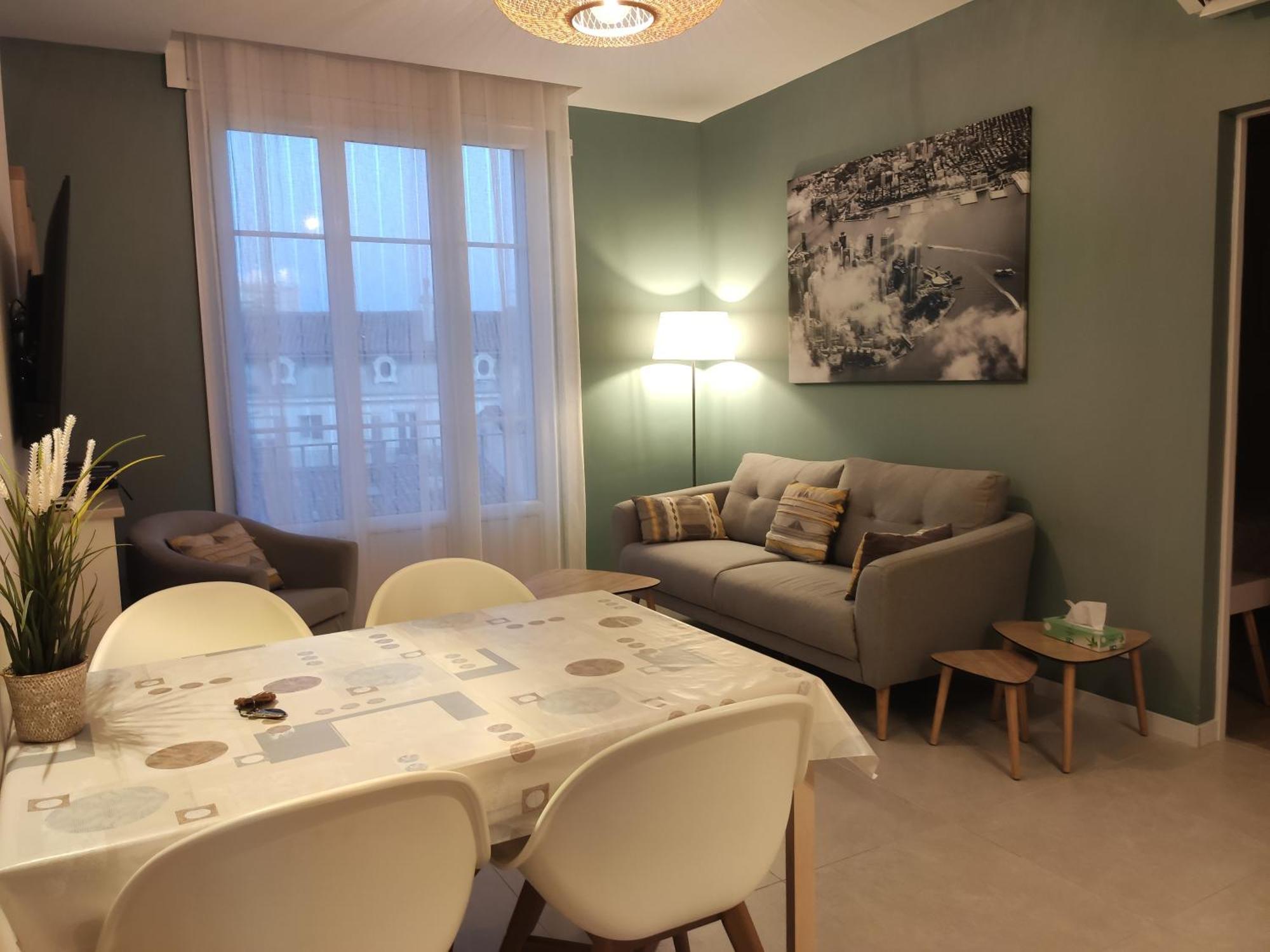 Superbe T3 Climatise - 62m2 - 4 Etoiles - Centre Historique Vue Port De Plaisance - Wifi - 5e Avec Ascenseur * Toulon