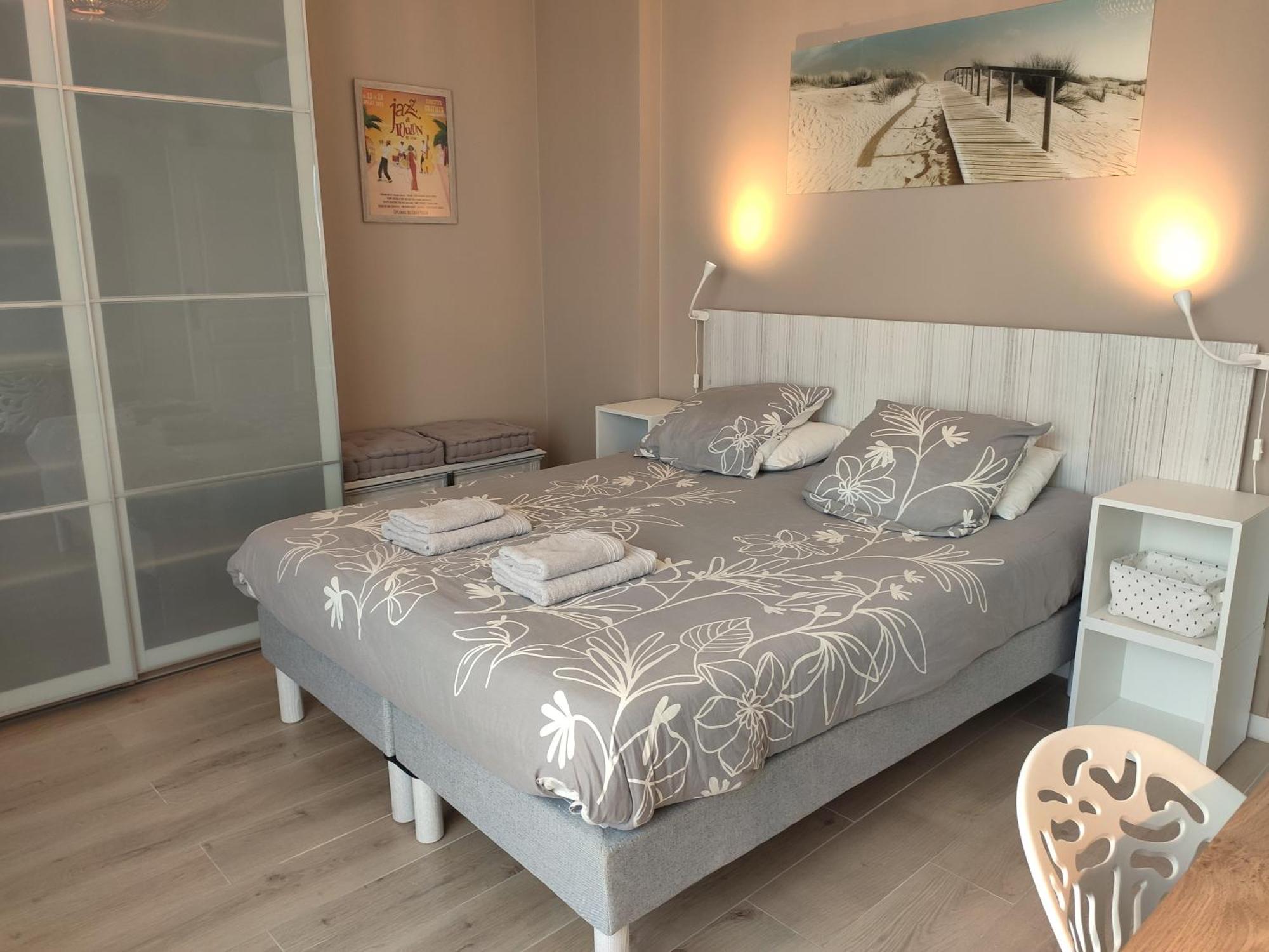 Superbe T3 Climatise - 62m2 - 4 Etoiles - Centre Historique Vue Port De Plaisance - Wifi - 5e Avec Ascenseur Toulon