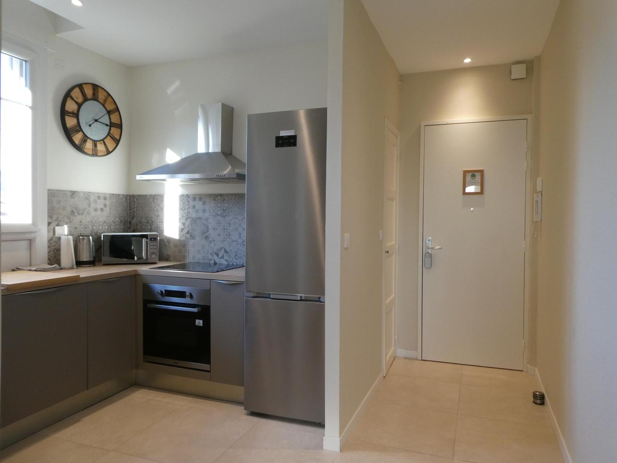 Superbe T3 Climatise - 62m2 - 4 Etoiles - Centre Historique Vue Port De Plaisance - Wifi - 5e Avec Ascenseur Apartment
